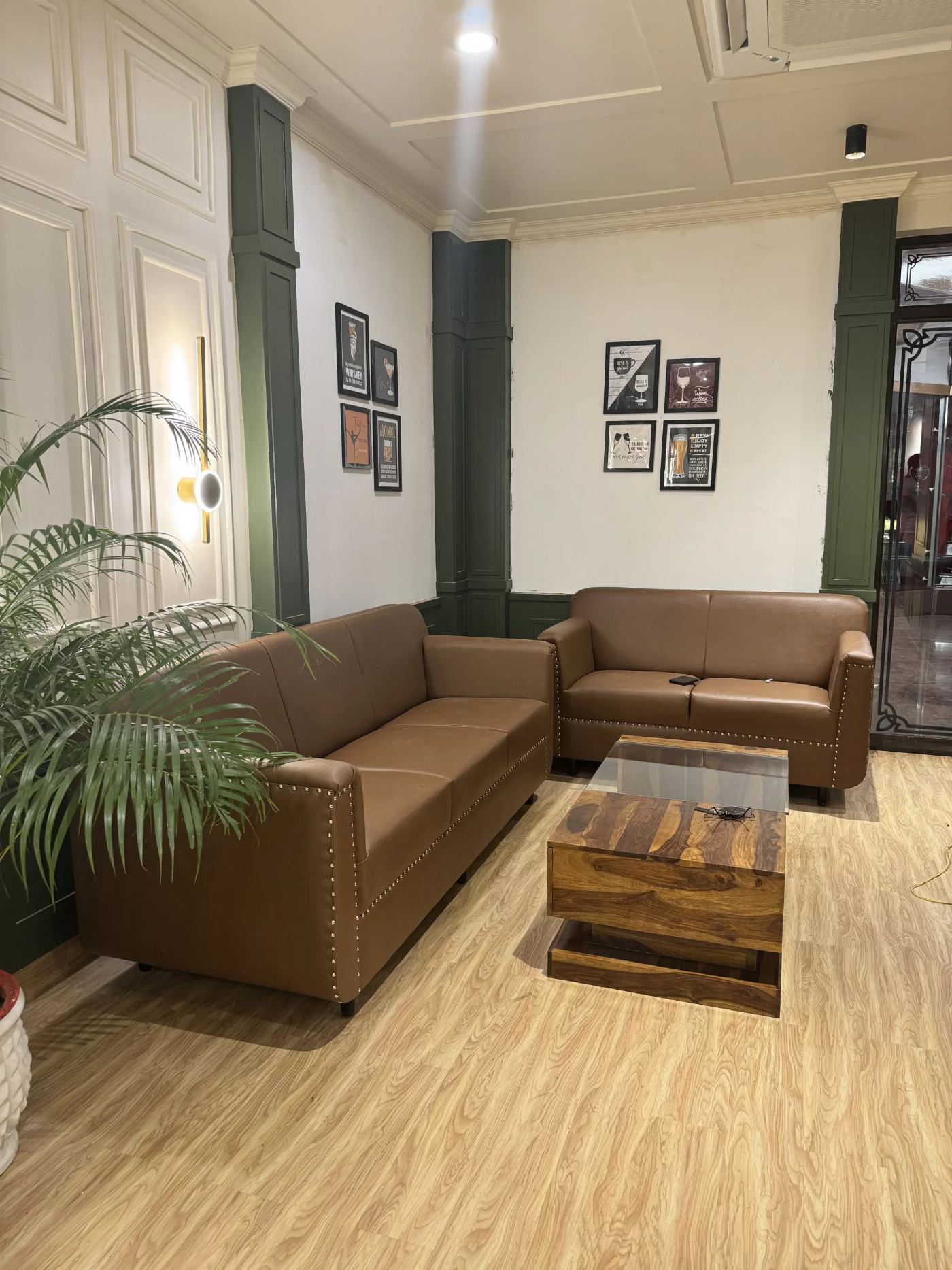 Bar and Lounge, photo 3